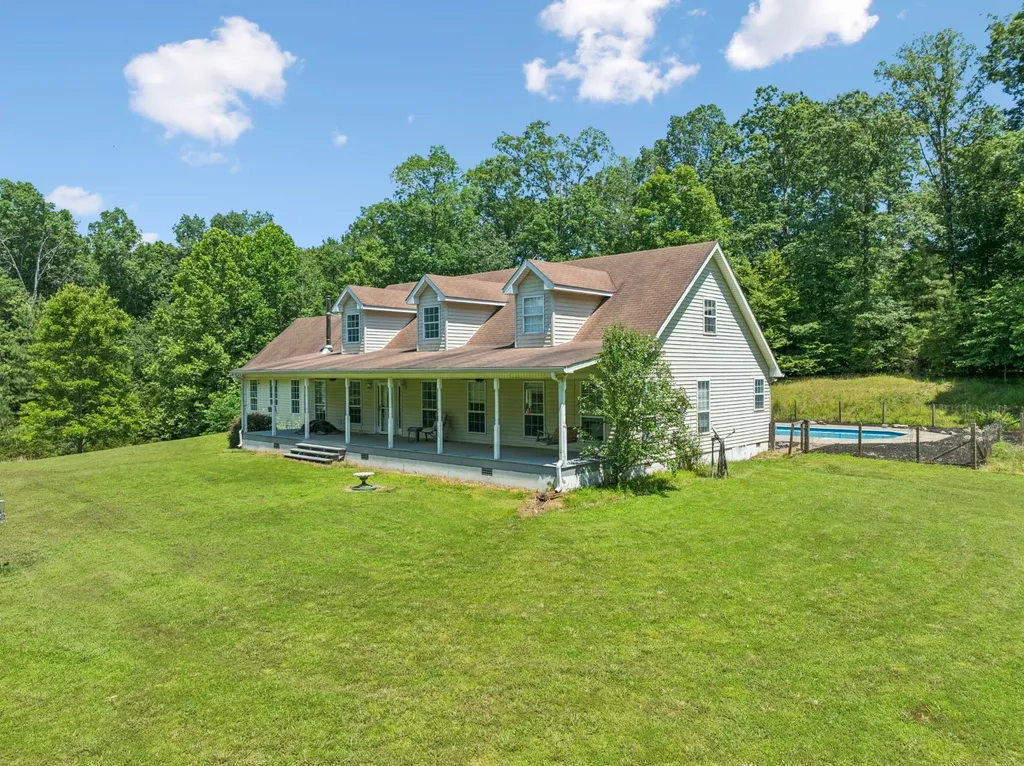 547 Grindstone Hollow Road Dickson TN 37055