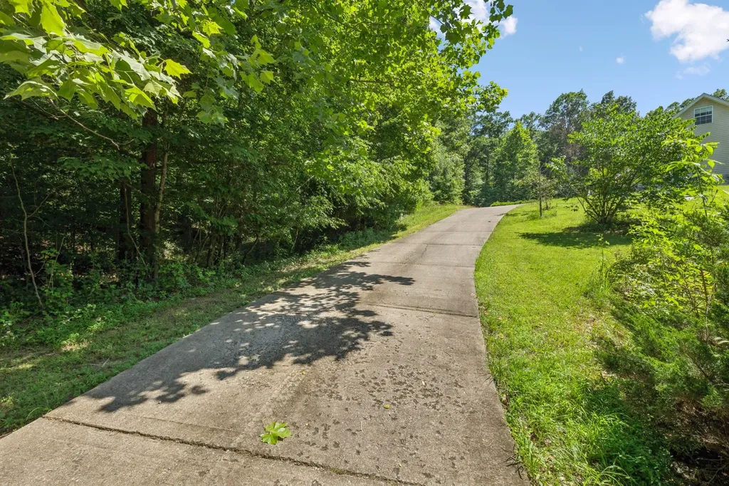 547 Grindstone Hollow Road Dickson TN 37055