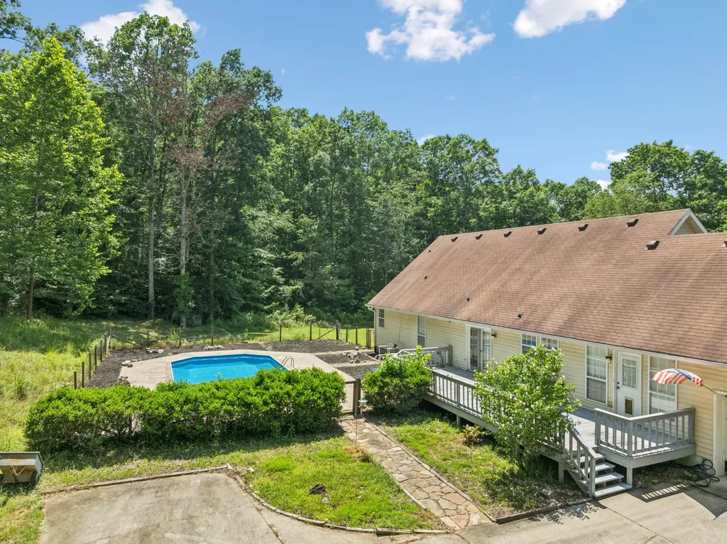 547 Grindstone Hollow Road Dickson TN 37055