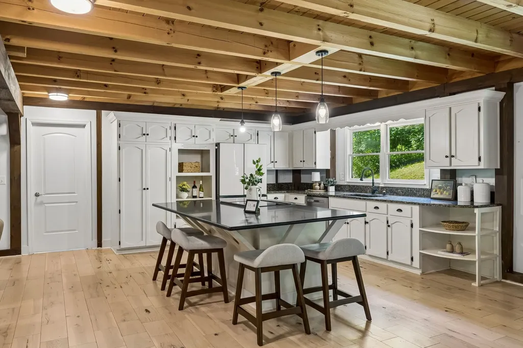 3755 Bear Hollow Road Joelton TN 37080