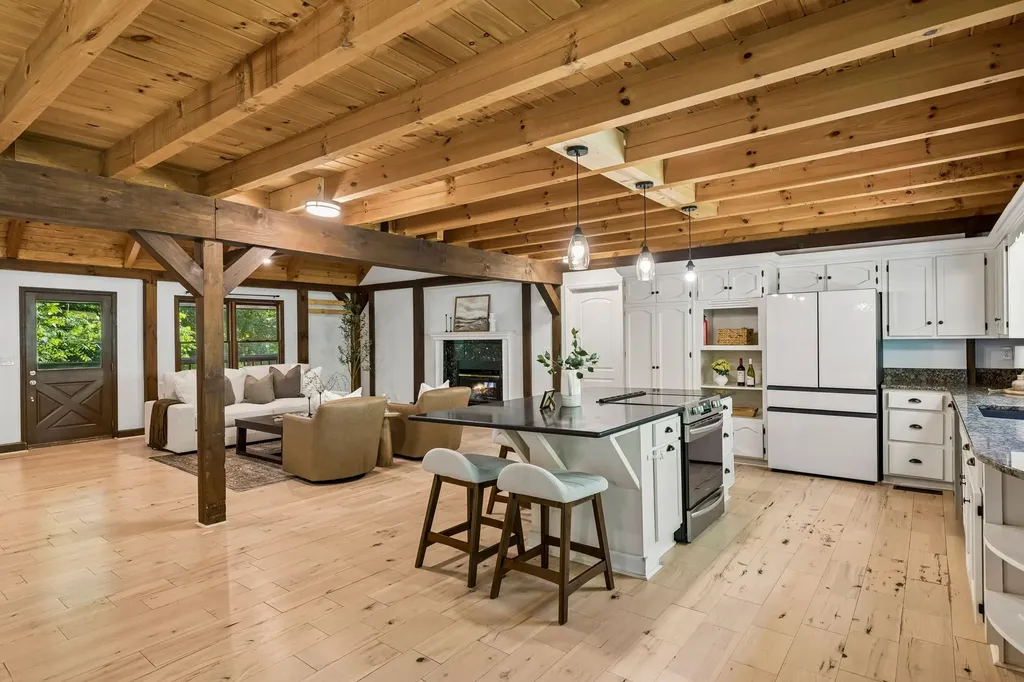 3755 Bear Hollow Road Joelton TN 37080