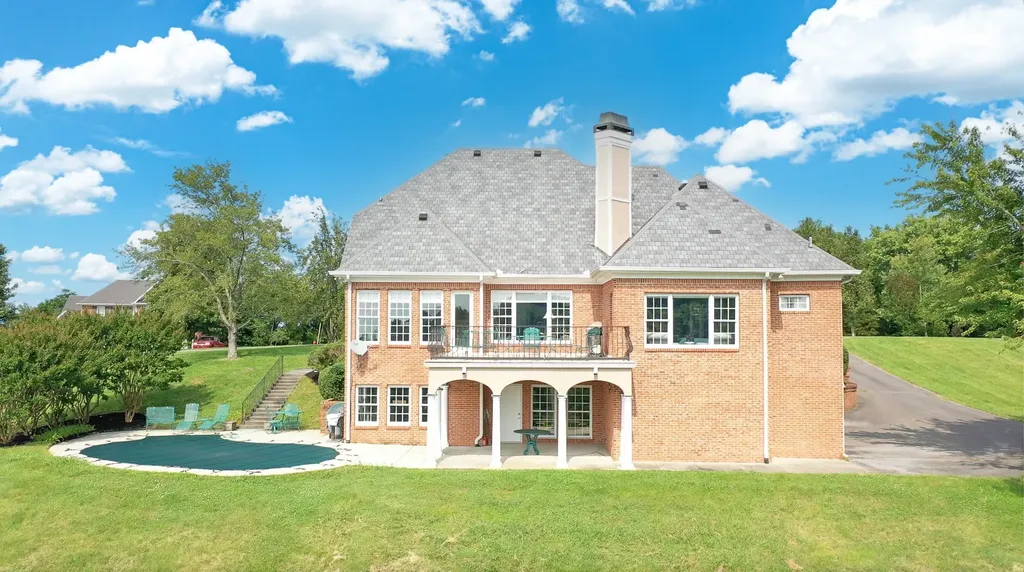 119 Crestland Circle Shelbyville TN 37160