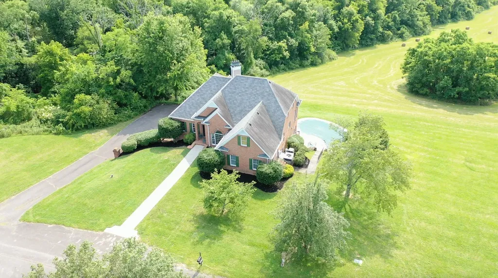 119 Crestland Circle Shelbyville TN 37160