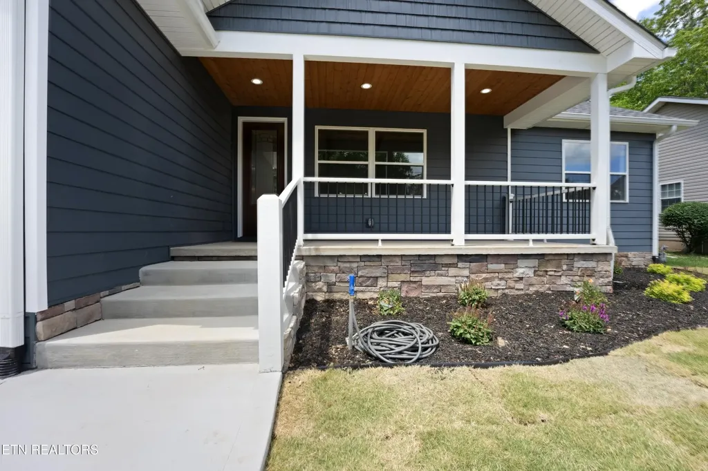 114 Britton Lane Crossville TN 38558