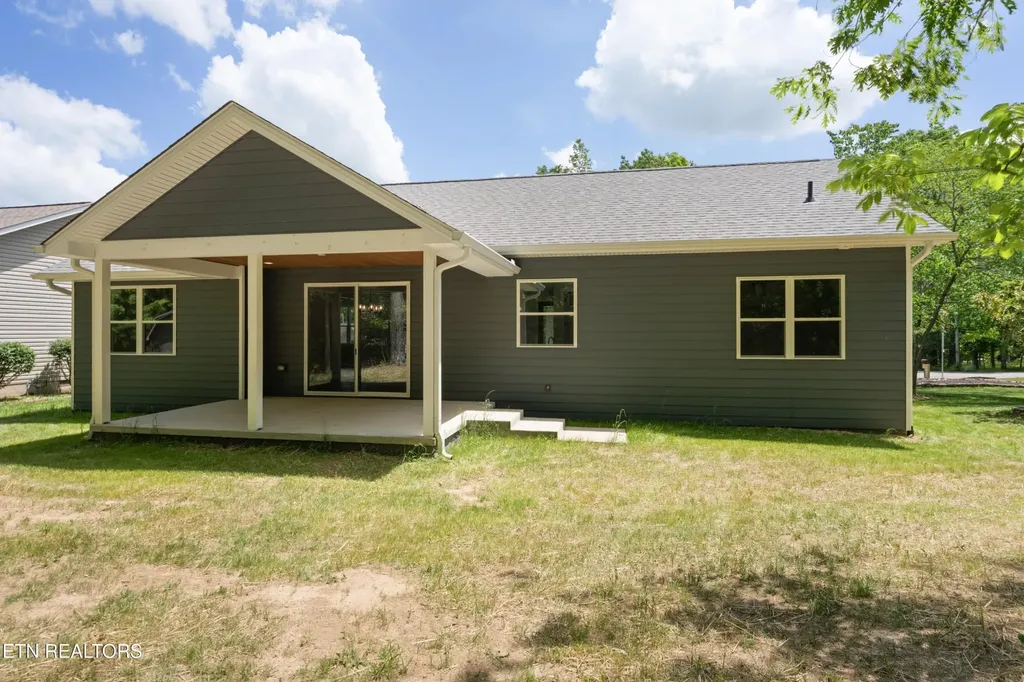114 Britton Lane Crossville TN 38558