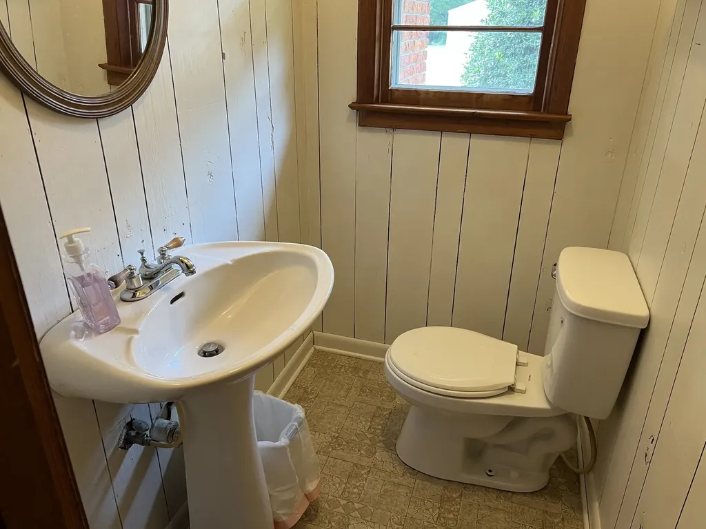 3426 Old Rock Island Road Rock Island TN 38581