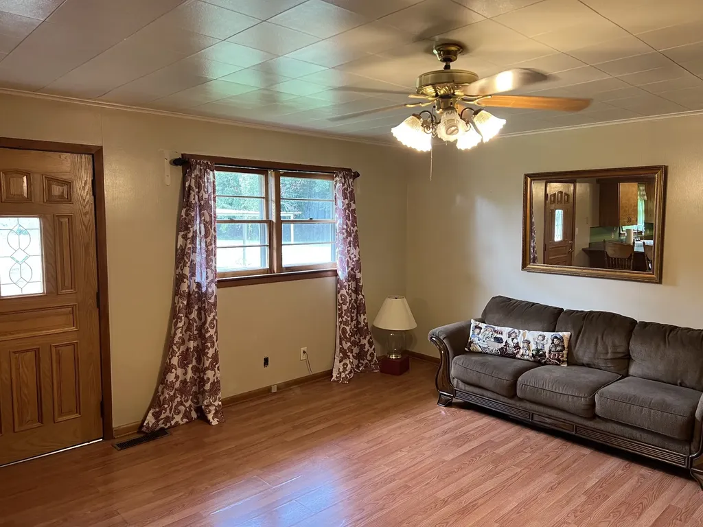 3426 Old Rock Island Road Rock Island TN 38581