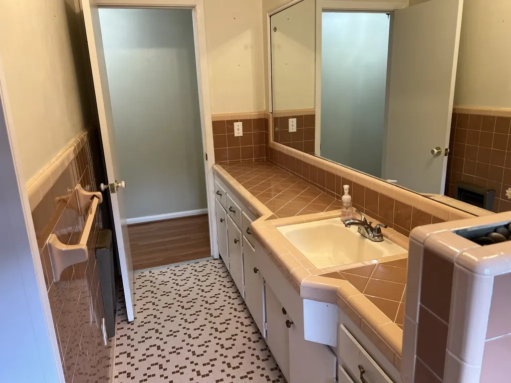 3426 Old Rock Island Road Rock Island TN 38581