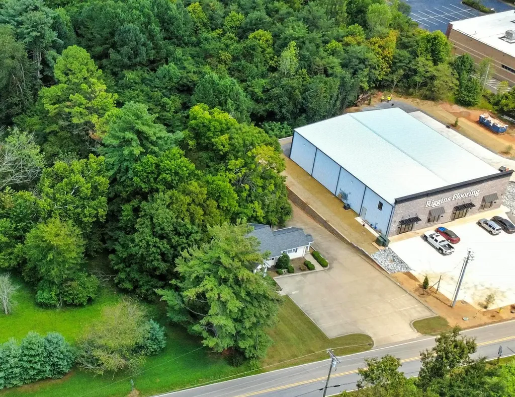 451 Rossview Road Clarksville TN 37043