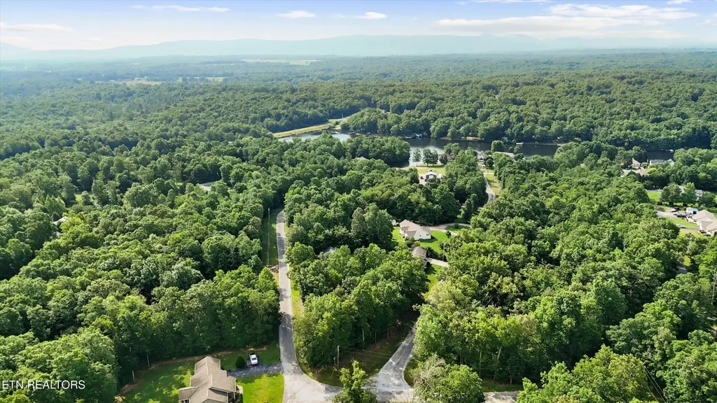 600 Aqum Circle Crossville TN 38572