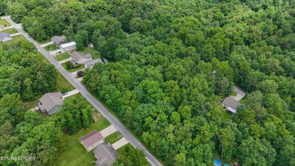 7023 Chief White Eagle Lane Crossville TN 38572
