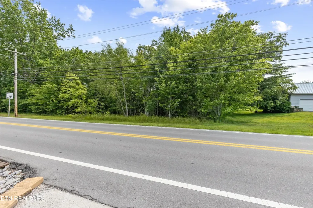 32 Dunbar Road Crossville TN 38572