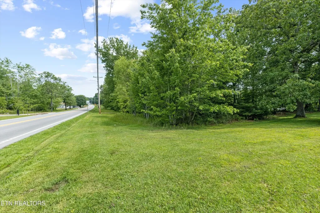 32 Dunbar Road Crossville TN 38572