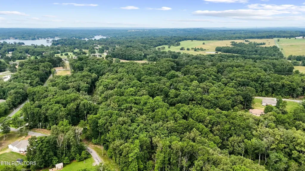 40024004 Desoto Drive Crossville TN 38572