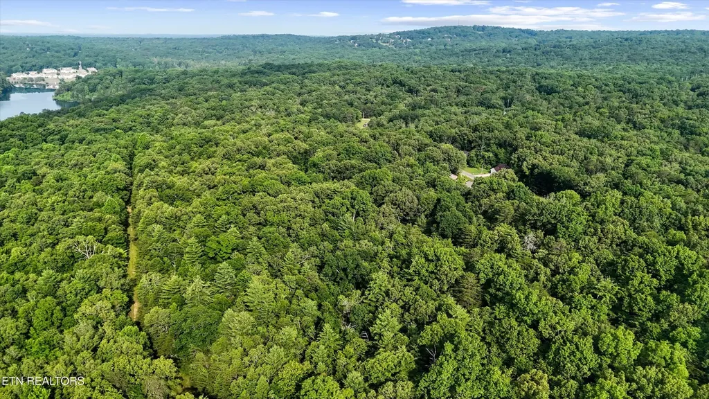 122 Banbury Lane Crossville TN 38558