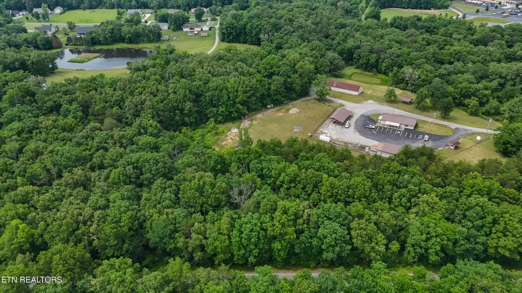 7030 Ute Lane Crossville TN 38572