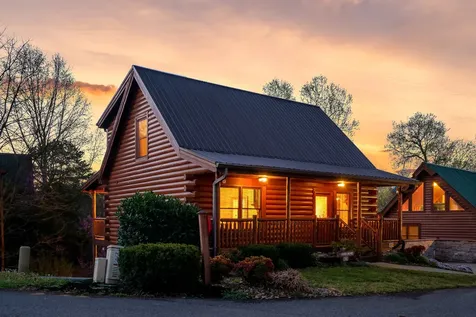 318 Alpine Mountain Way Pigeon Forge TN 37863