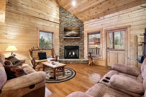 318 Alpine Mountain Way Pigeon Forge TN 37863