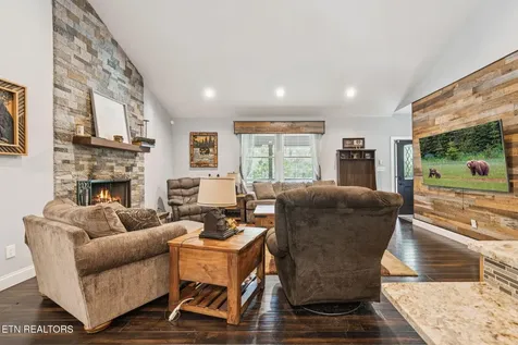 2029 Windy Lane Sevierville TN 37876