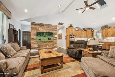 2029 Windy Lane Sevierville TN 37876