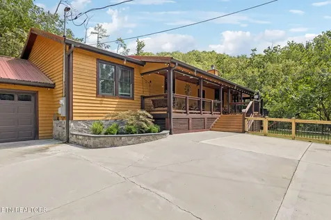 2029 Windy Lane Sevierville TN 37876