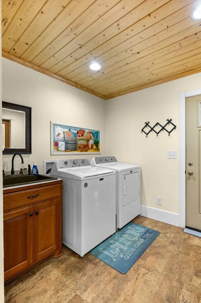 1556 Chestnut Grove Road Morrison TN 37357