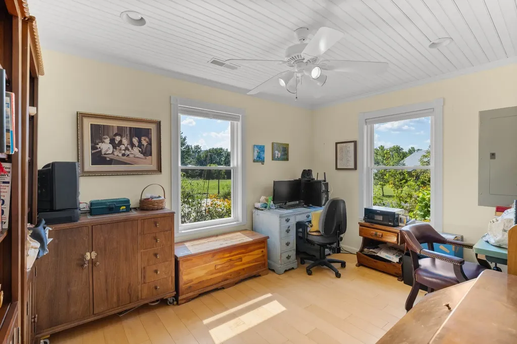 1556 Chestnut Grove Road Morrison TN 37357