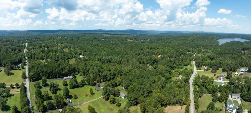 1310 Mayflower Road Sale Creek TN 37373