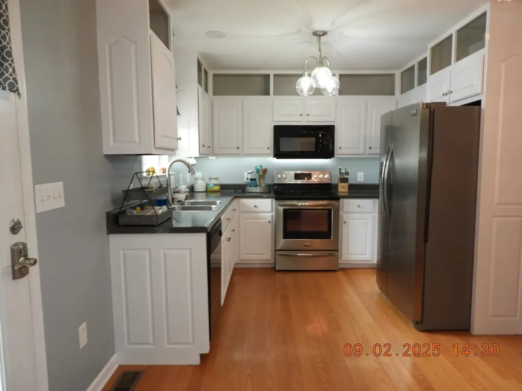 1325 Matthew Avenue Lawrenceburg TN 38464