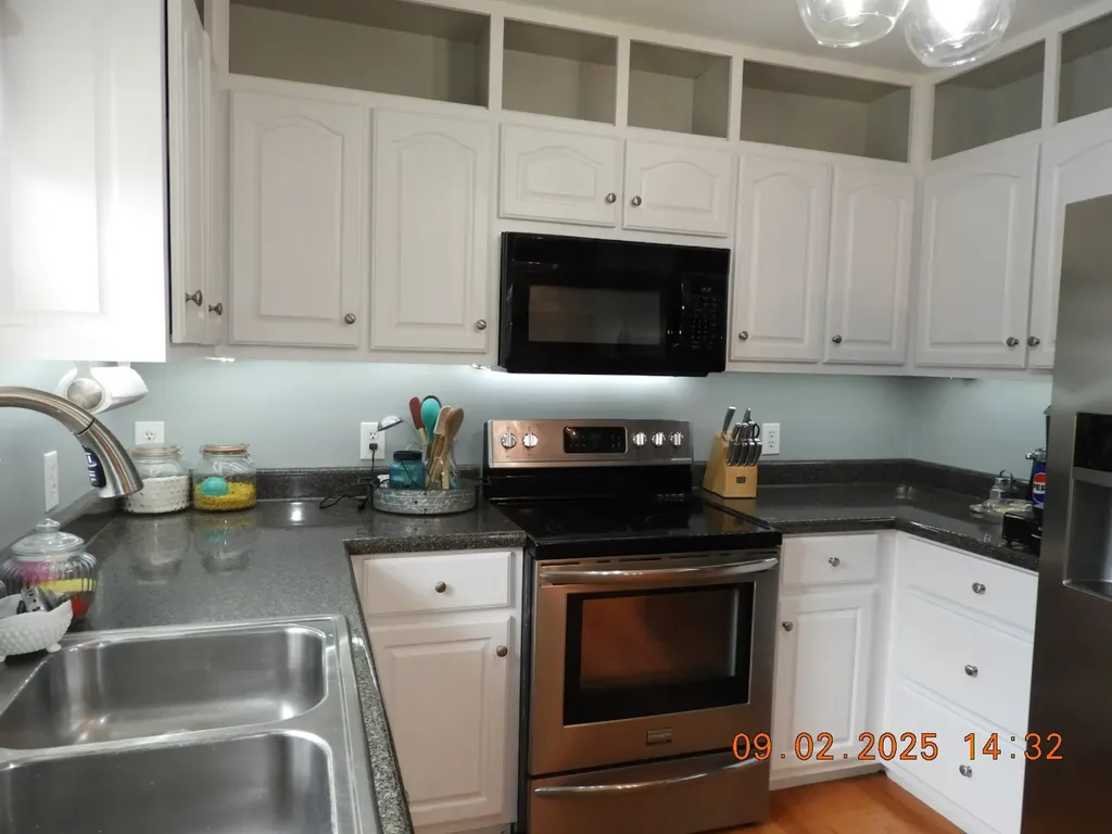 1325 Matthew Avenue Lawrenceburg TN 38464