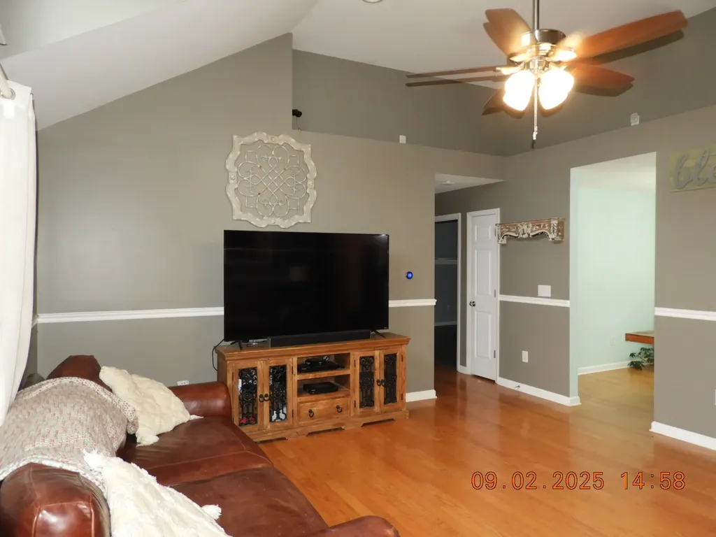 1325 Matthew Avenue Lawrenceburg TN 38464