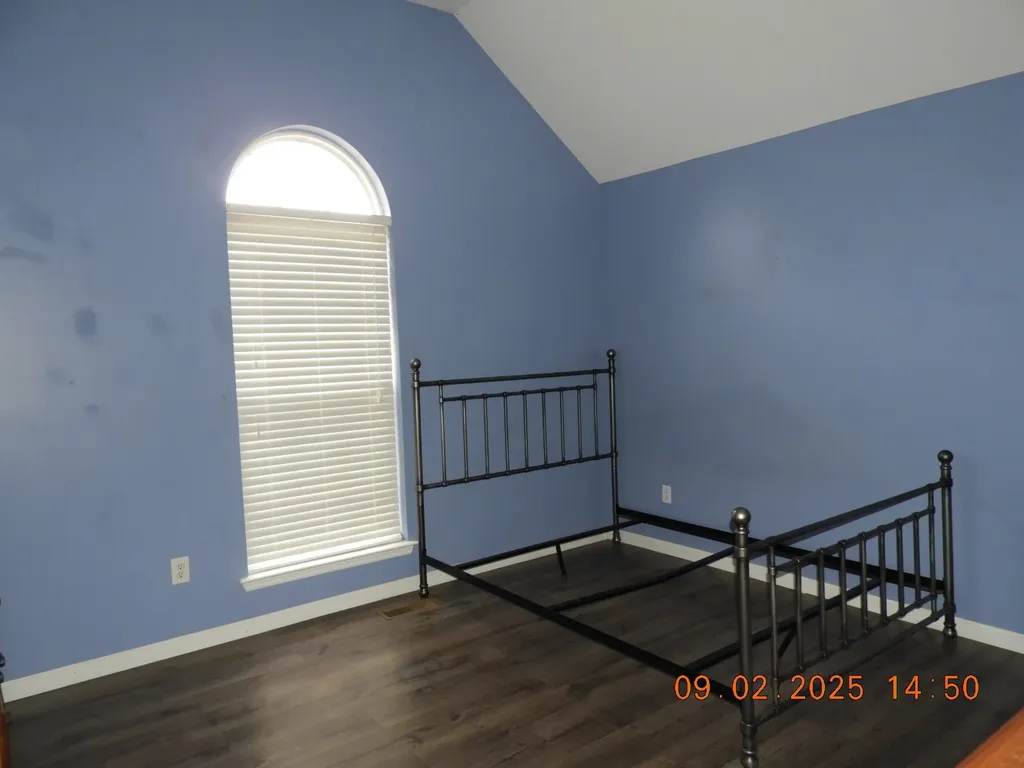 1325 Matthew Avenue Lawrenceburg TN 38464
