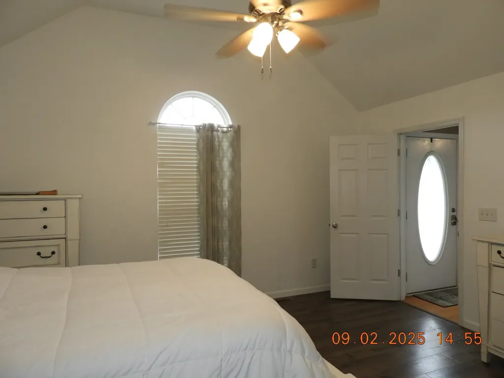 1325 Matthew Avenue Lawrenceburg TN 38464