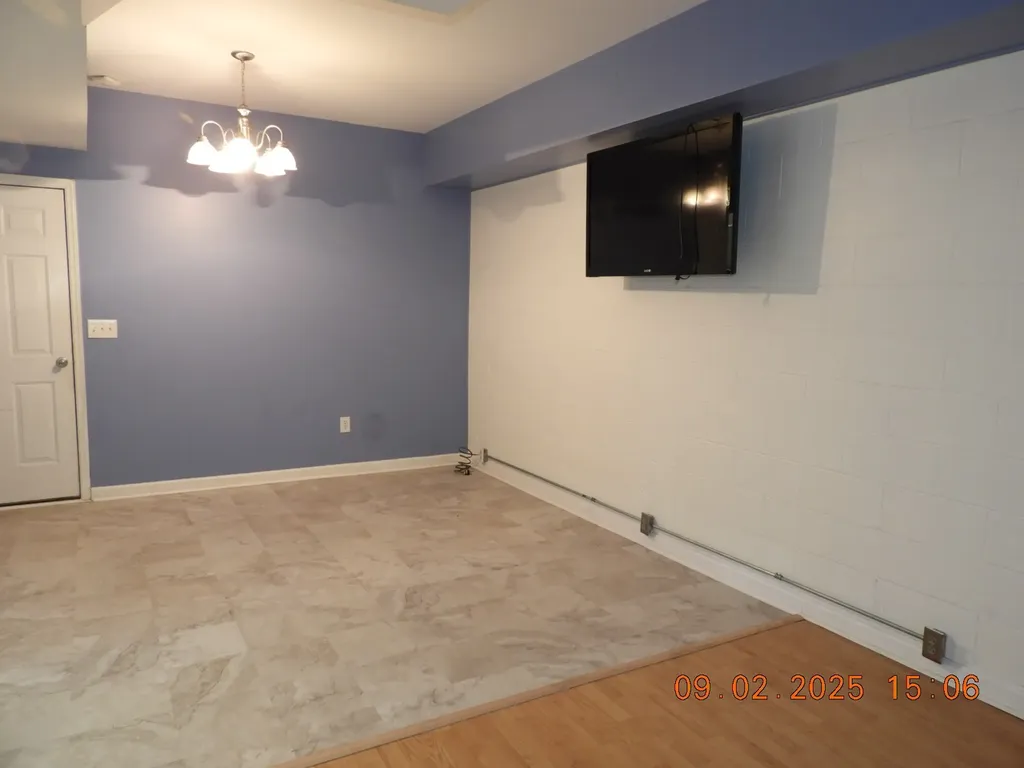 1325 Matthew Avenue Lawrenceburg TN 38464