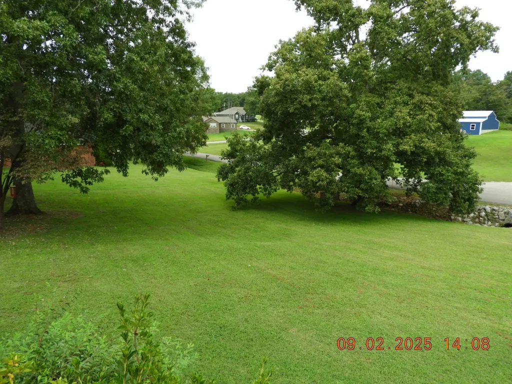 1325 Matthew Avenue Lawrenceburg TN 38464