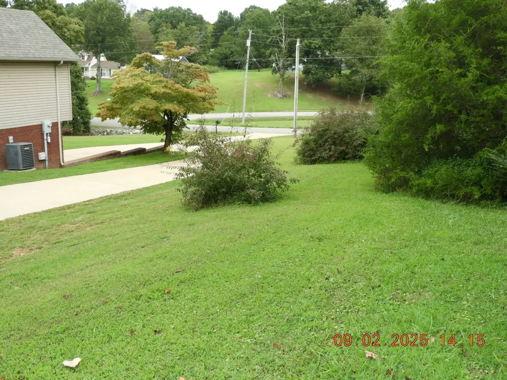 1325 Matthew Avenue Lawrenceburg TN 38464
