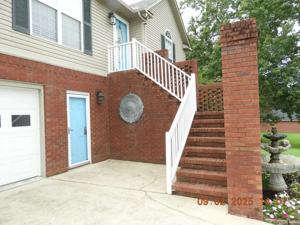 1325 Matthew Avenue Lawrenceburg TN 38464