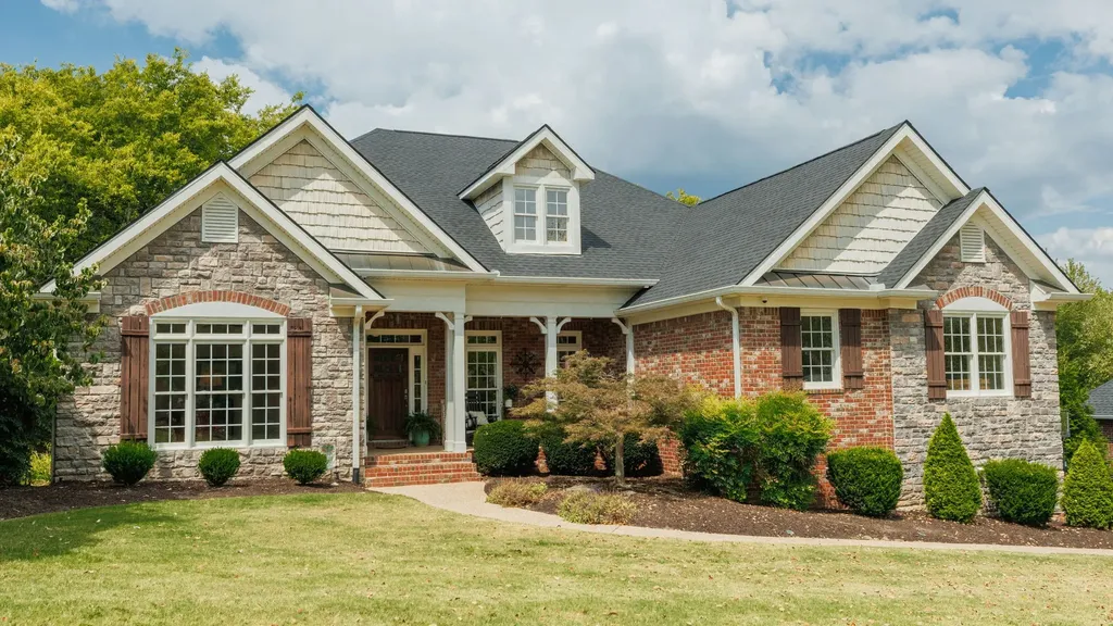 520 Derby Downs Lebanon TN 37087