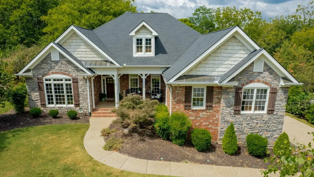 520 Derby Downs Lebanon TN 37087