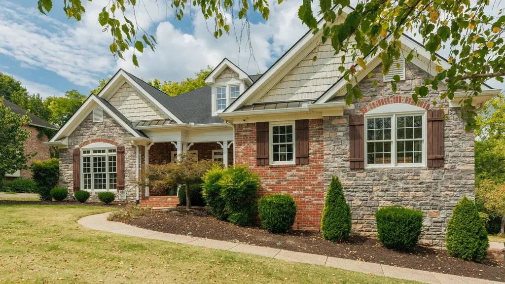520 Derby Downs Lebanon TN 37087