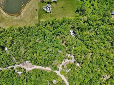 51 Mossy Rock Lane Monteagle TN 37356