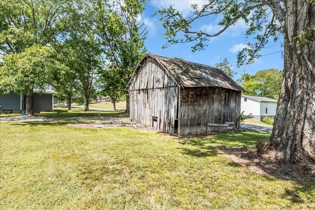 104 Locust Street Liberty TN 37095