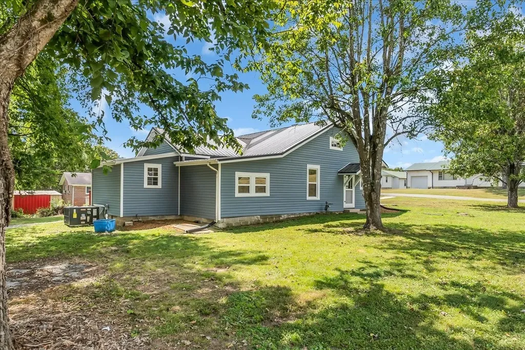 104 Locust Street Liberty TN 37095