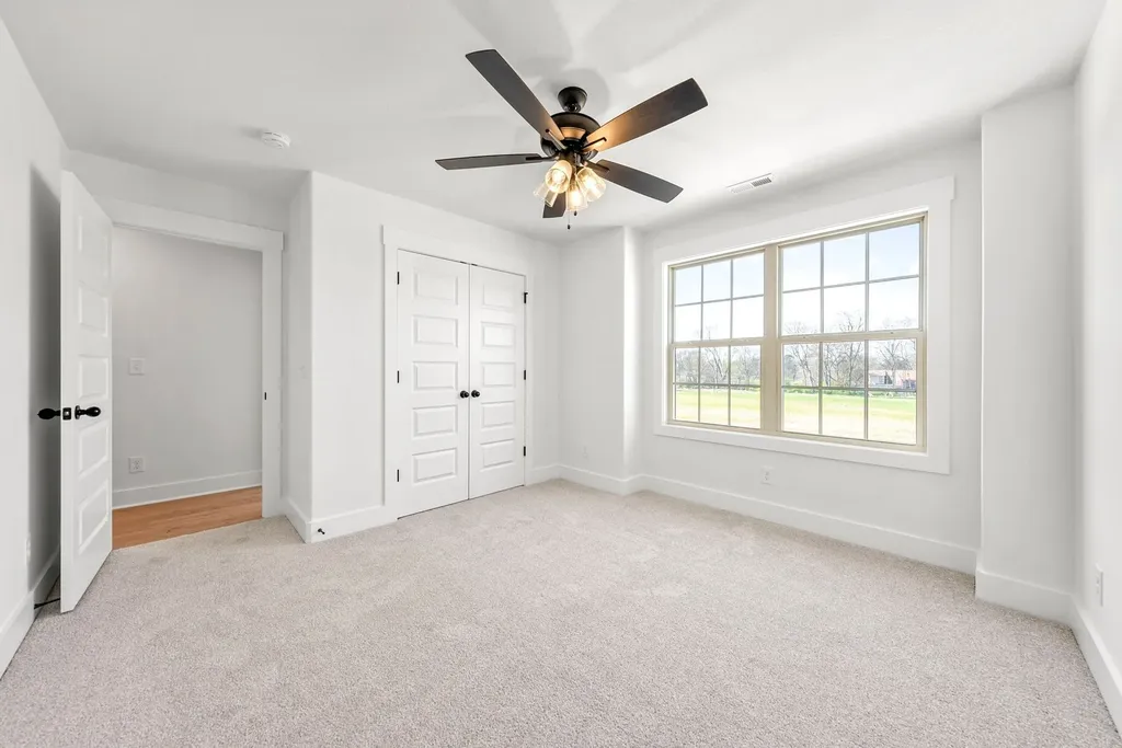 513 Charleston Cove Clarksville TN 37043