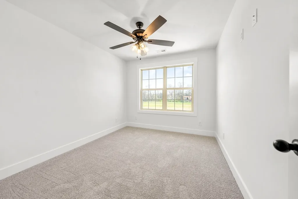 513 Charleston Cove Clarksville TN 37043
