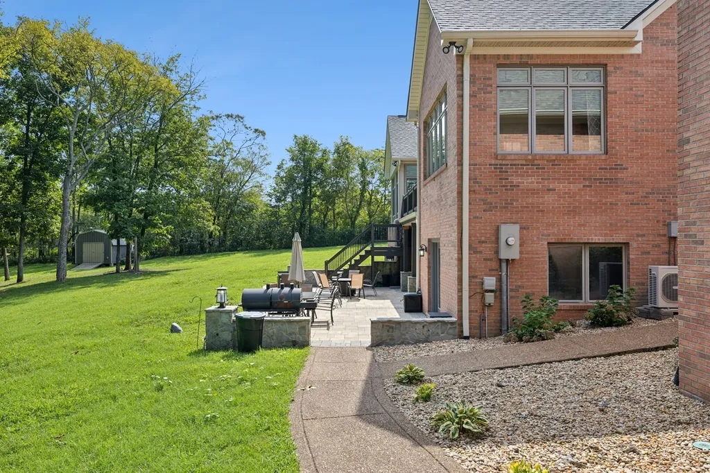 1208 Davidson Lane Columbia TN 38401