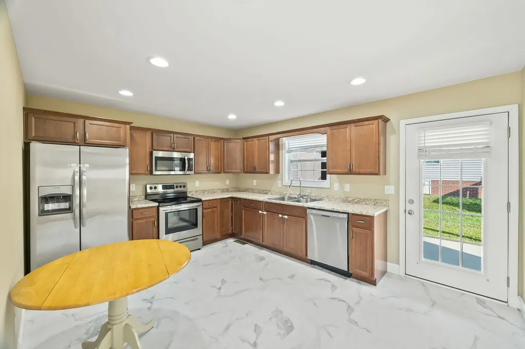 1805 Birdie Court Cookeville TN 38506