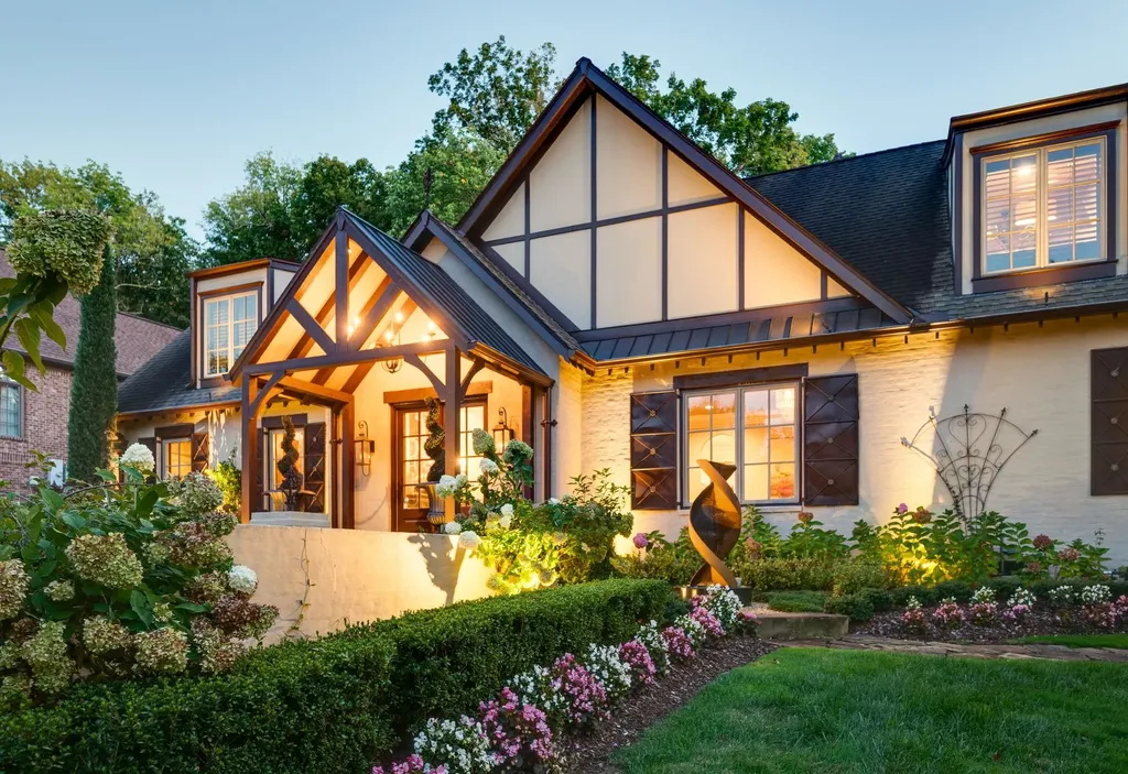 3807 Harding Place Nashville TN 37215