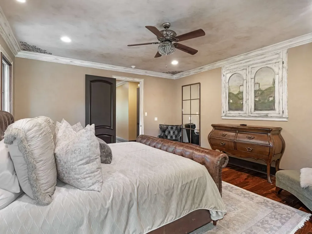 3807 Harding Place Nashville TN 37215