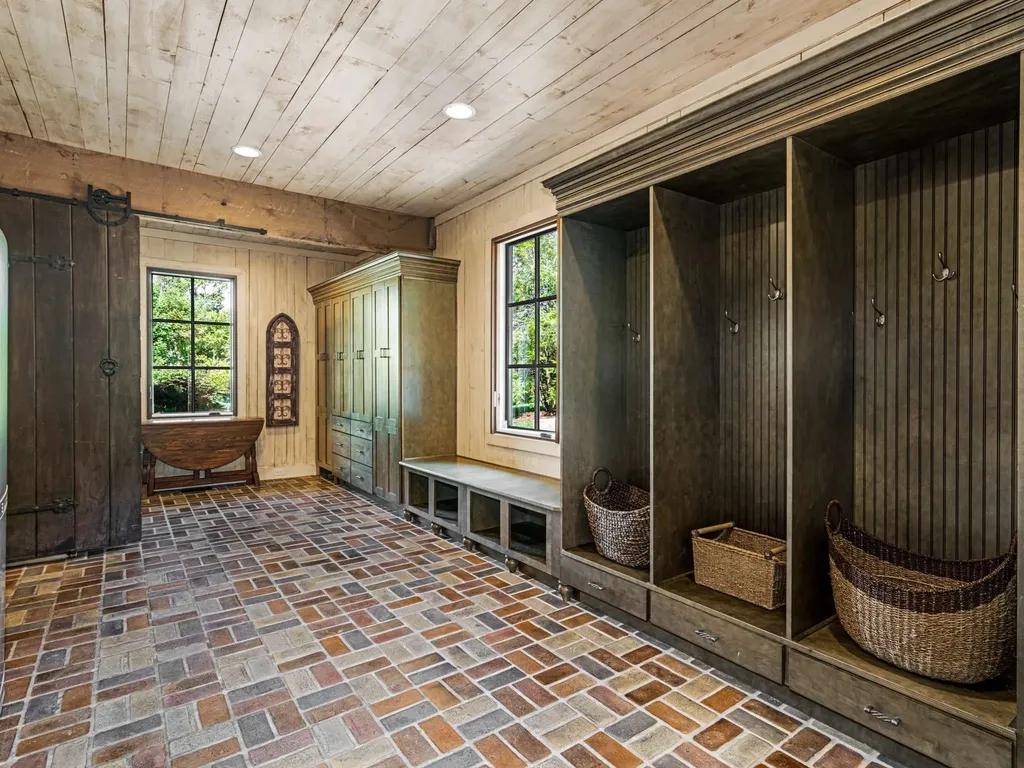 3807 Harding Place Nashville TN 37215